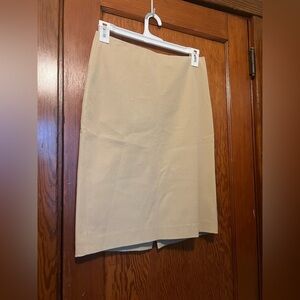 Talbots NWT Women’s Tan Skirt Size 8